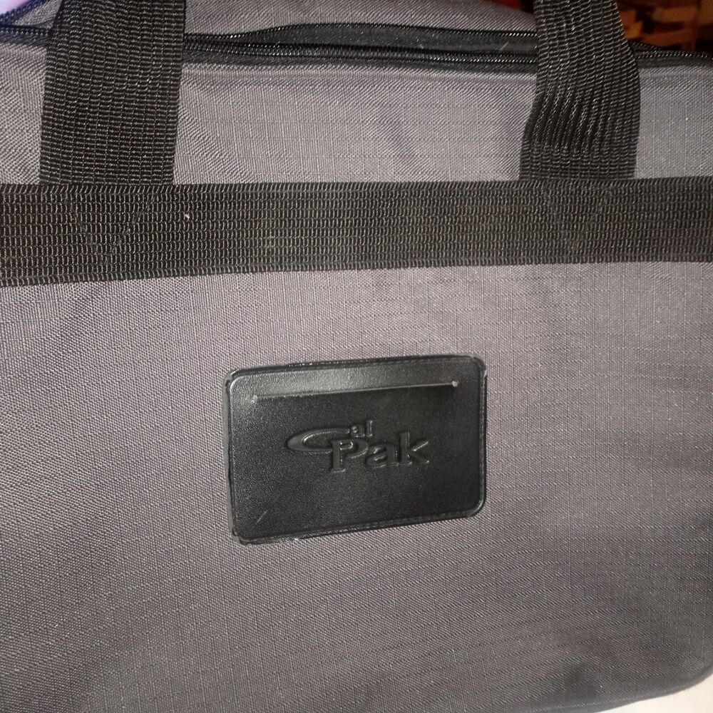 Cal Pak Dark Gray Messenger Type Bag/Laptop Bag, Excellent Condition